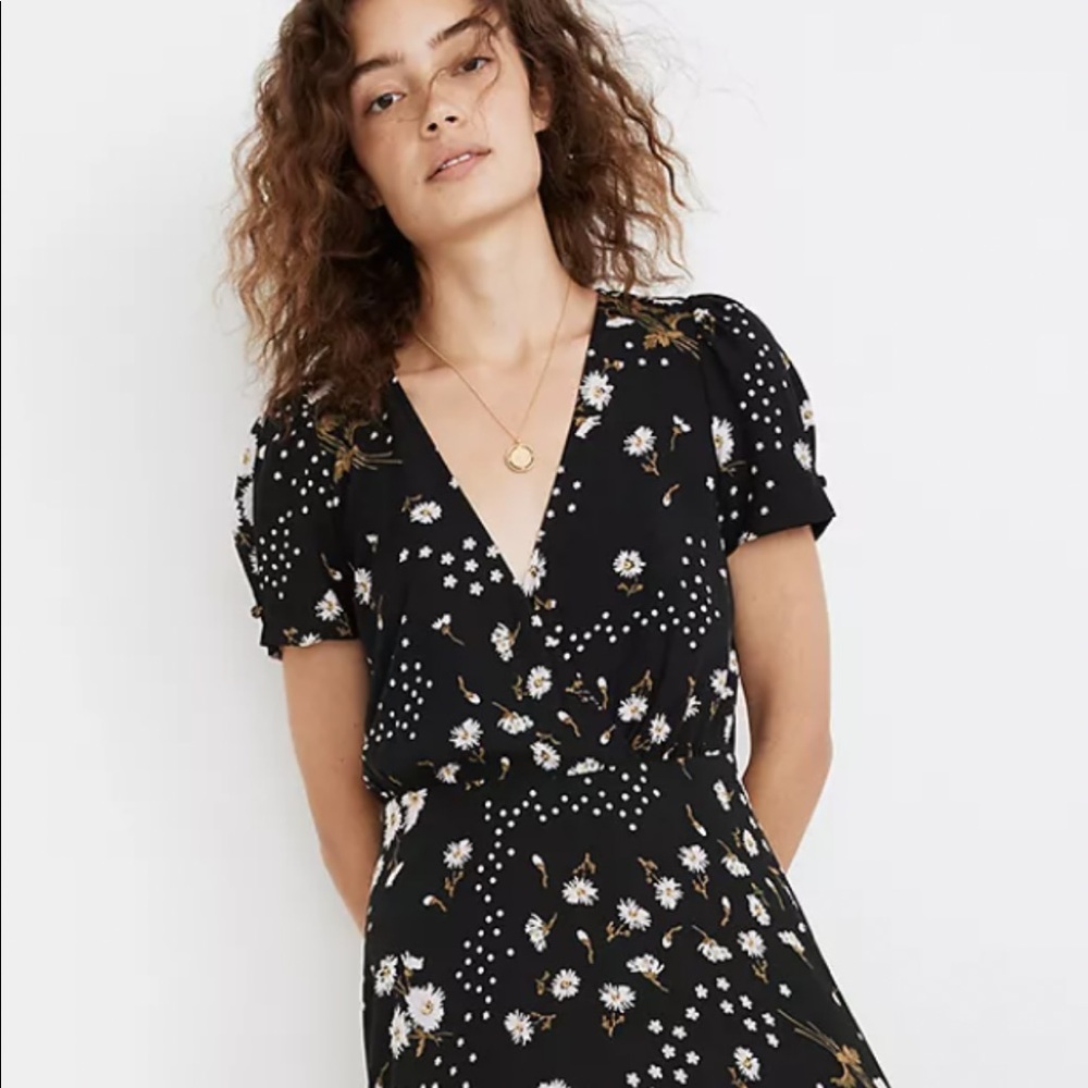 Madewell NWT Midi dress in Polka Daisies Sz small